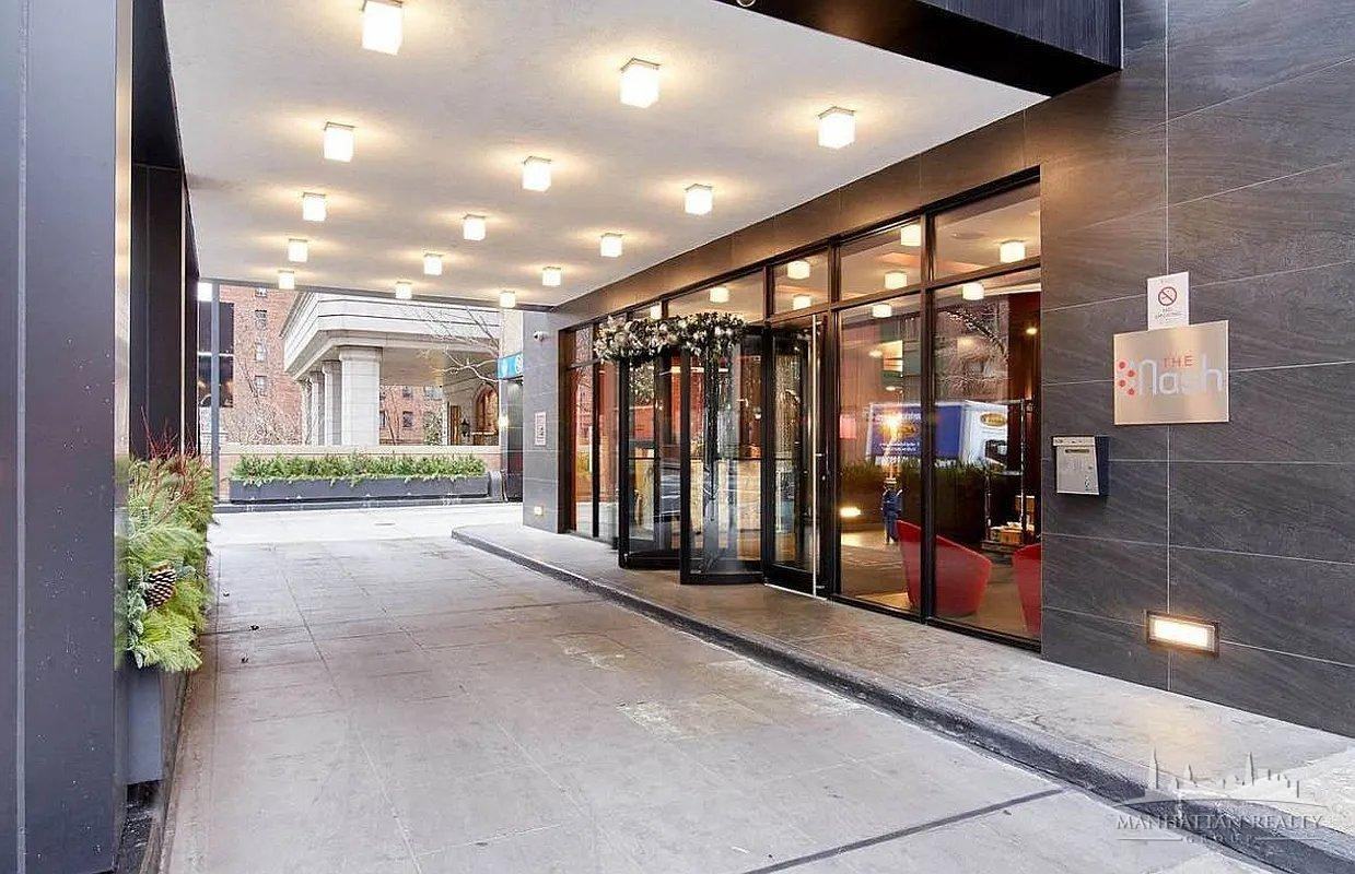 East 39th Street #7K - Photo 7 of 12