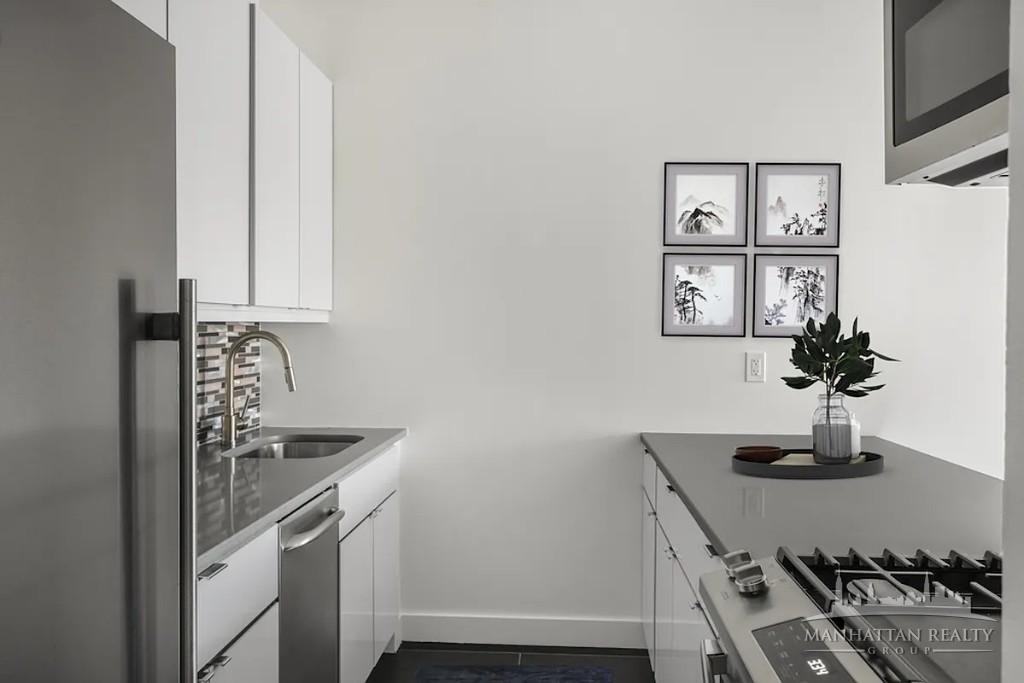 2nd Avenue #5A - Photo 3 of 14