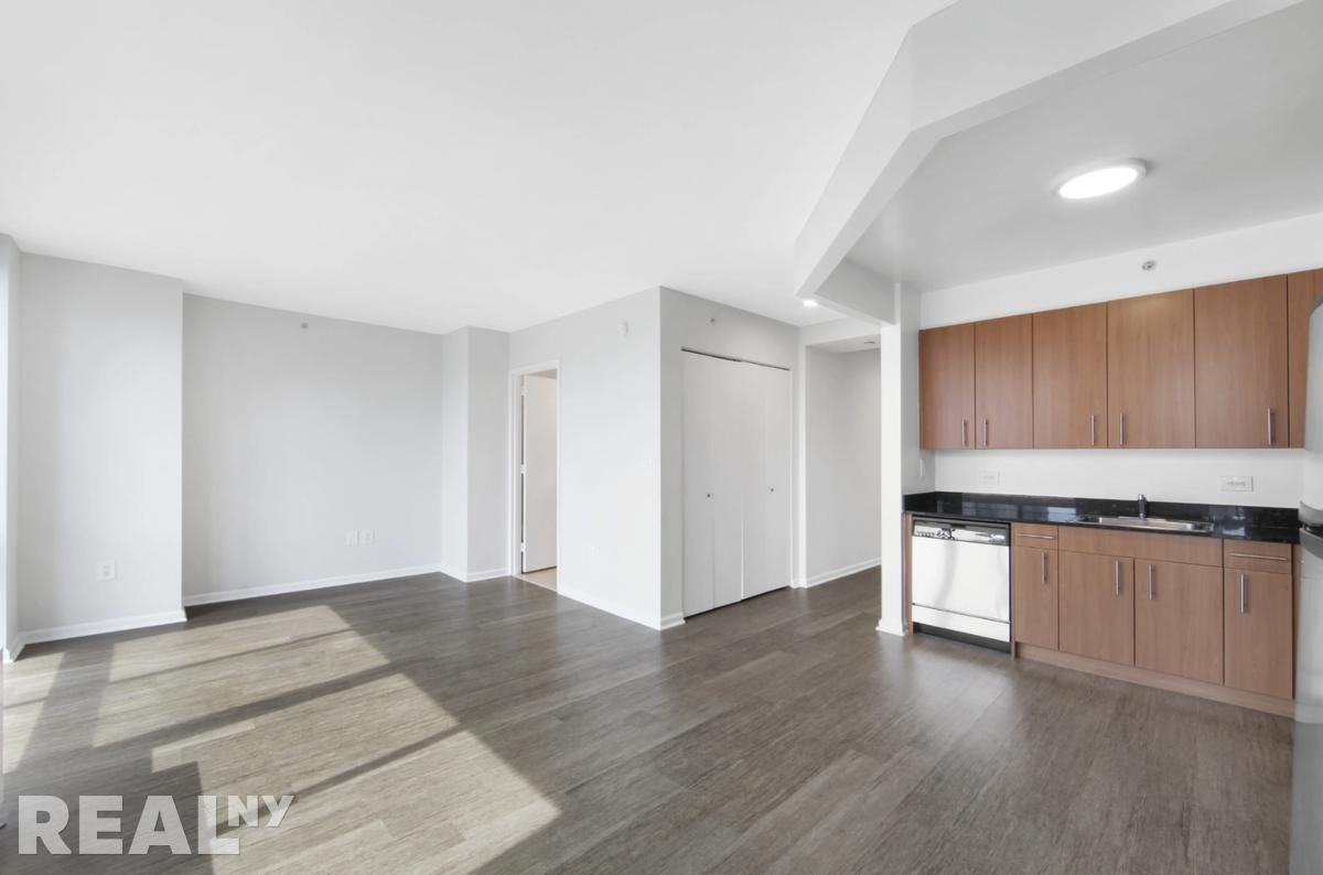 East 92nd Street #31D - Photo 6 of 6