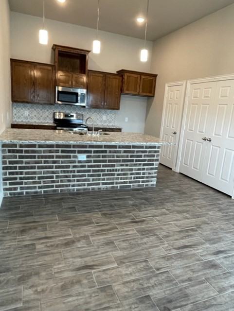 3460 Fenway Circle - Photo 5 of 6