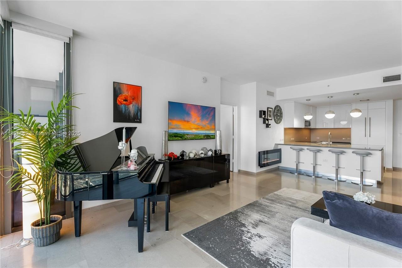 SE 7th St & S Miami Ave - Photo 2 of 17