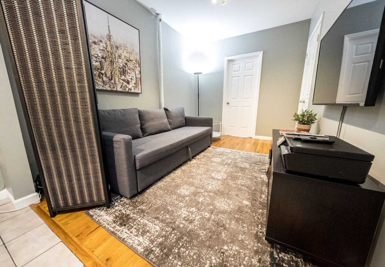 305 E 104th St #1031984P - Photo 5 of 31