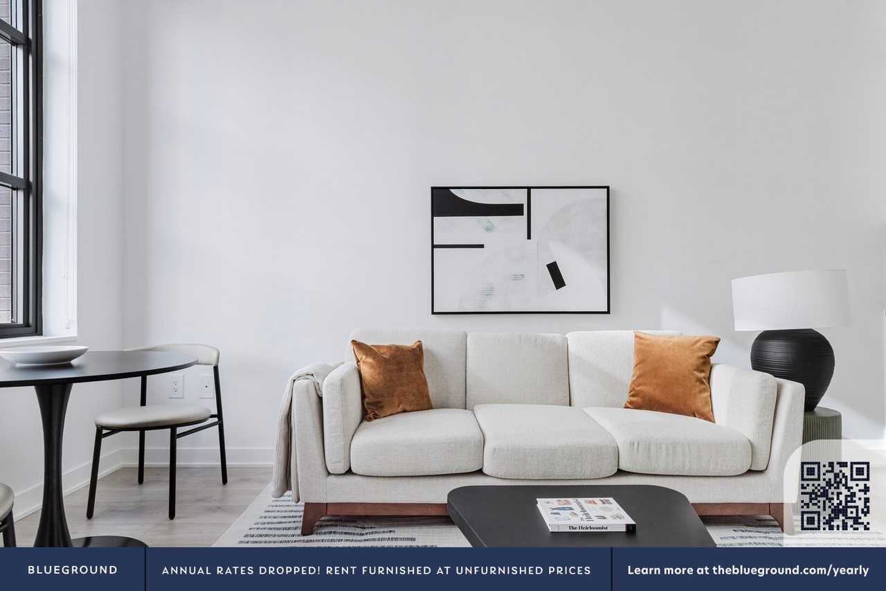 135 York St #2166 - Photo 3 of 35