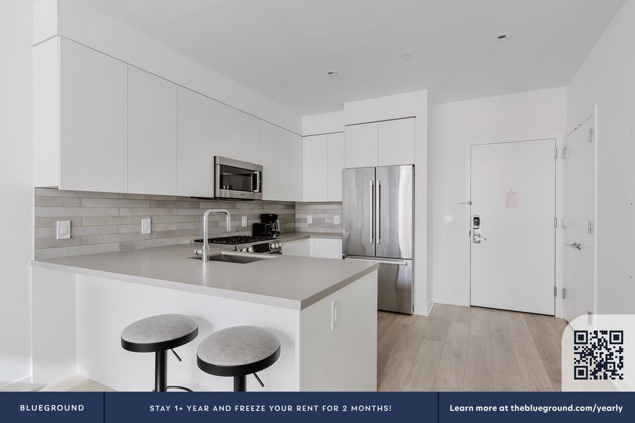 135 York St #2166 - Photo 7 of 35