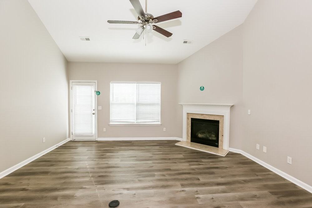 1413 Moss Creek Dr - Photo 6 of 17