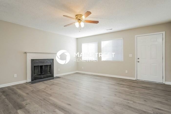 5605 Hiddenlake Dr - Photo 2 of 17