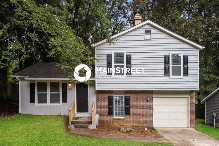 819 Martin Rd - Photo 2 of 19