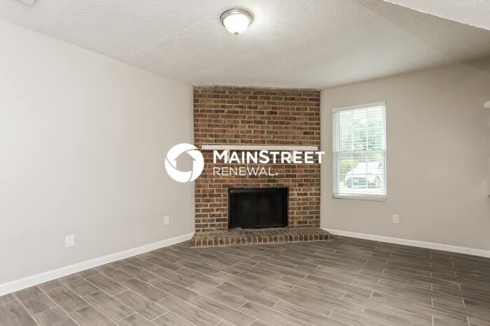 819 Martin Rd - Photo 3 of 19