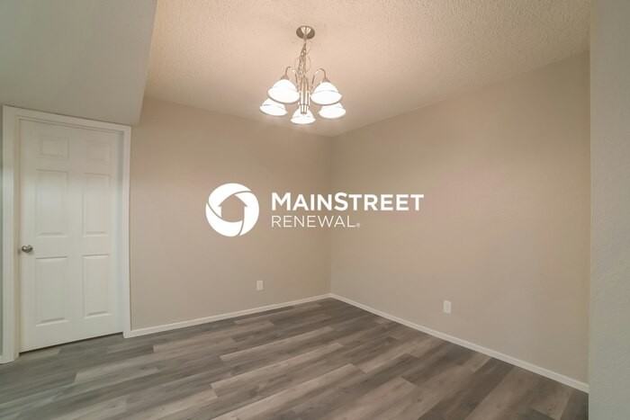 4506 W Edgemont Ave - Photo 4 of 16