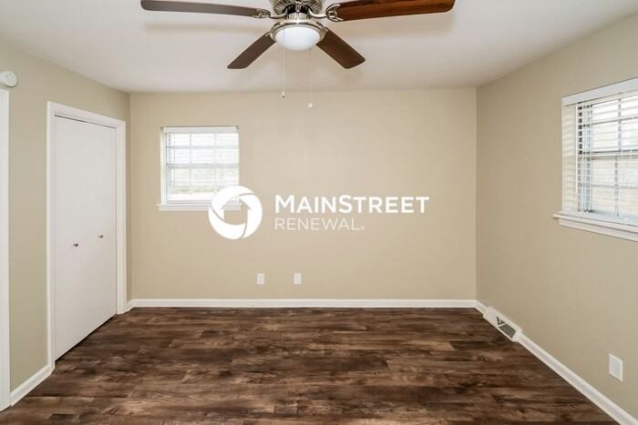 300 Ginger Dr Ne - Photo 7 of 15