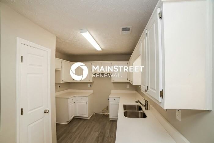 1097 Hidden Brook Trl - Photo 7 of 17