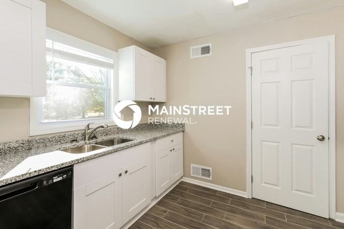 219 Deerfield Dr - Photo 7 of 16