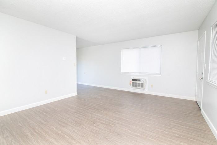 10242 South White Rock Road - Photo 3 of 10