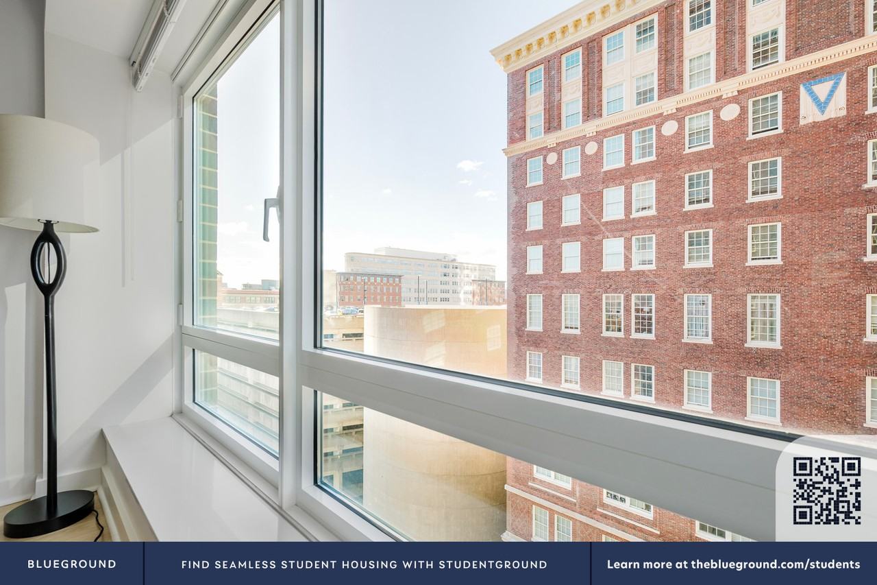 135 Clarendon Street - Photo 7 of 30