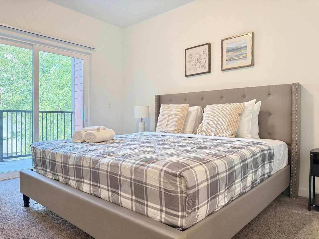 525 Parkway Dr Ne #1299408P - Photo 6 of 29