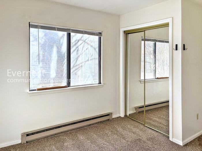 1812 17th St #103 - Photo 7 of 18