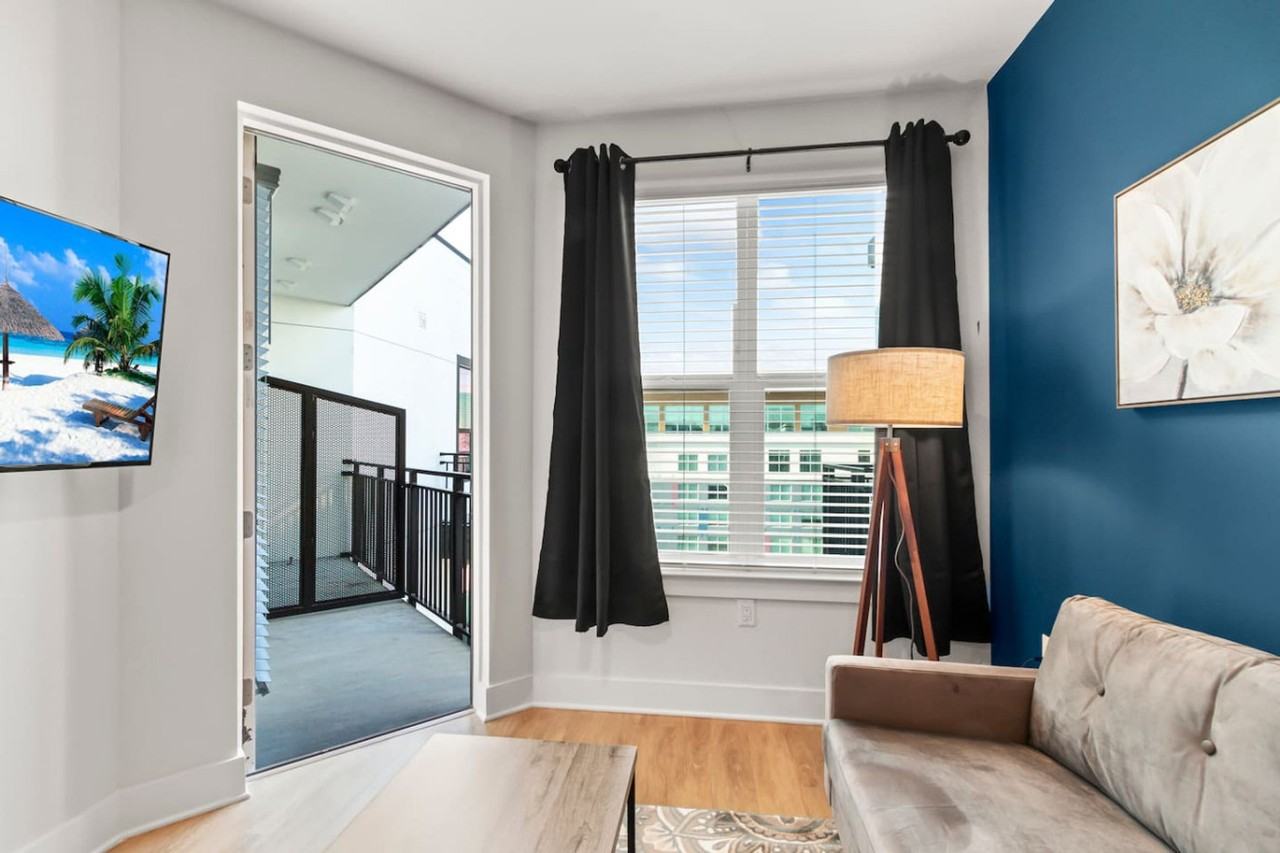 2317 W Grace St #1312497P - Photo 3 of 23