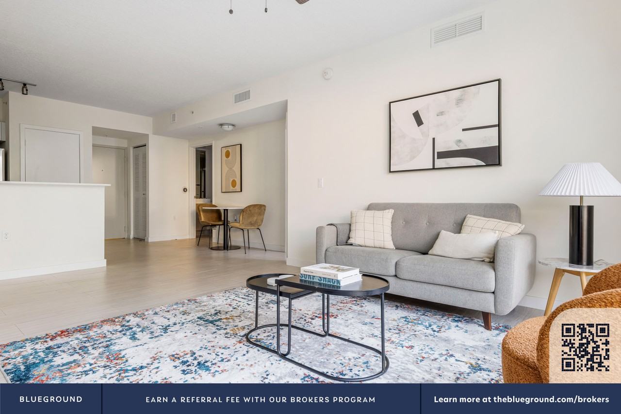 3880 Northeast 6th Avenue #172 - Photo 5 of 30