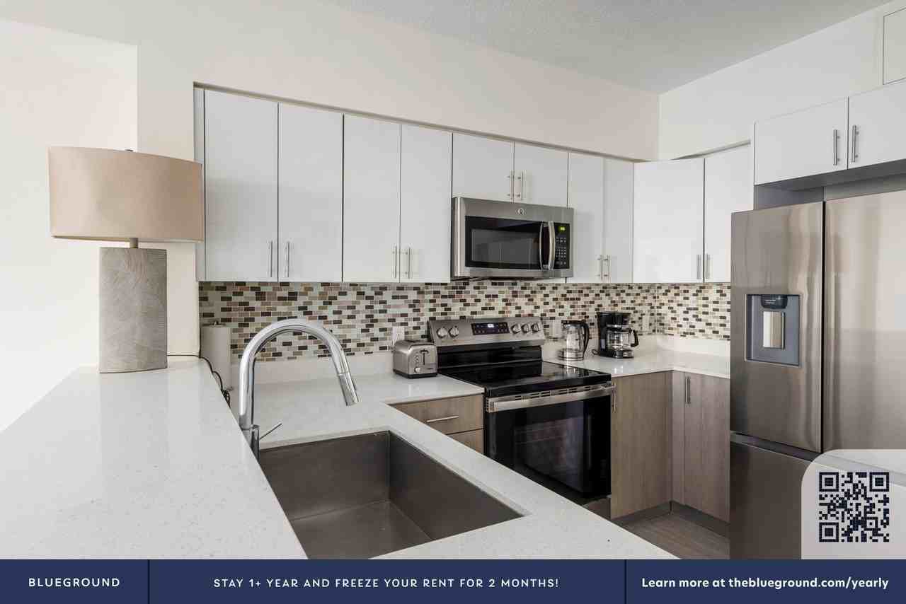 3880 Ne 6th Ave #172 - Photo 7 of 29