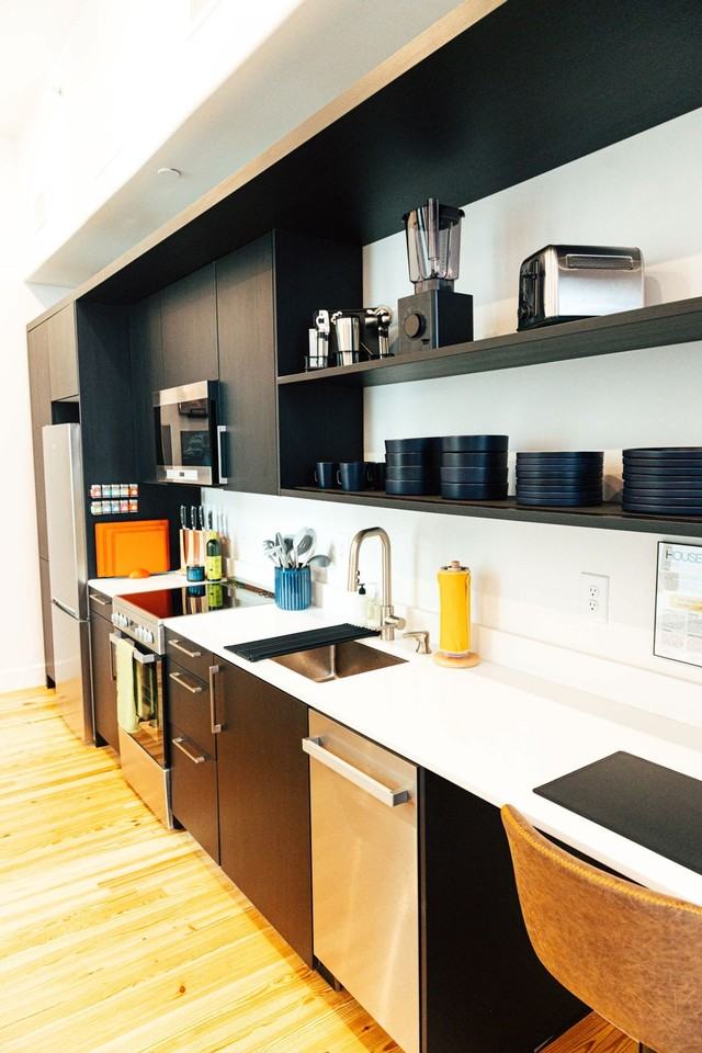 1911 3rd Ave N #1352418P - Photo 2 of 24