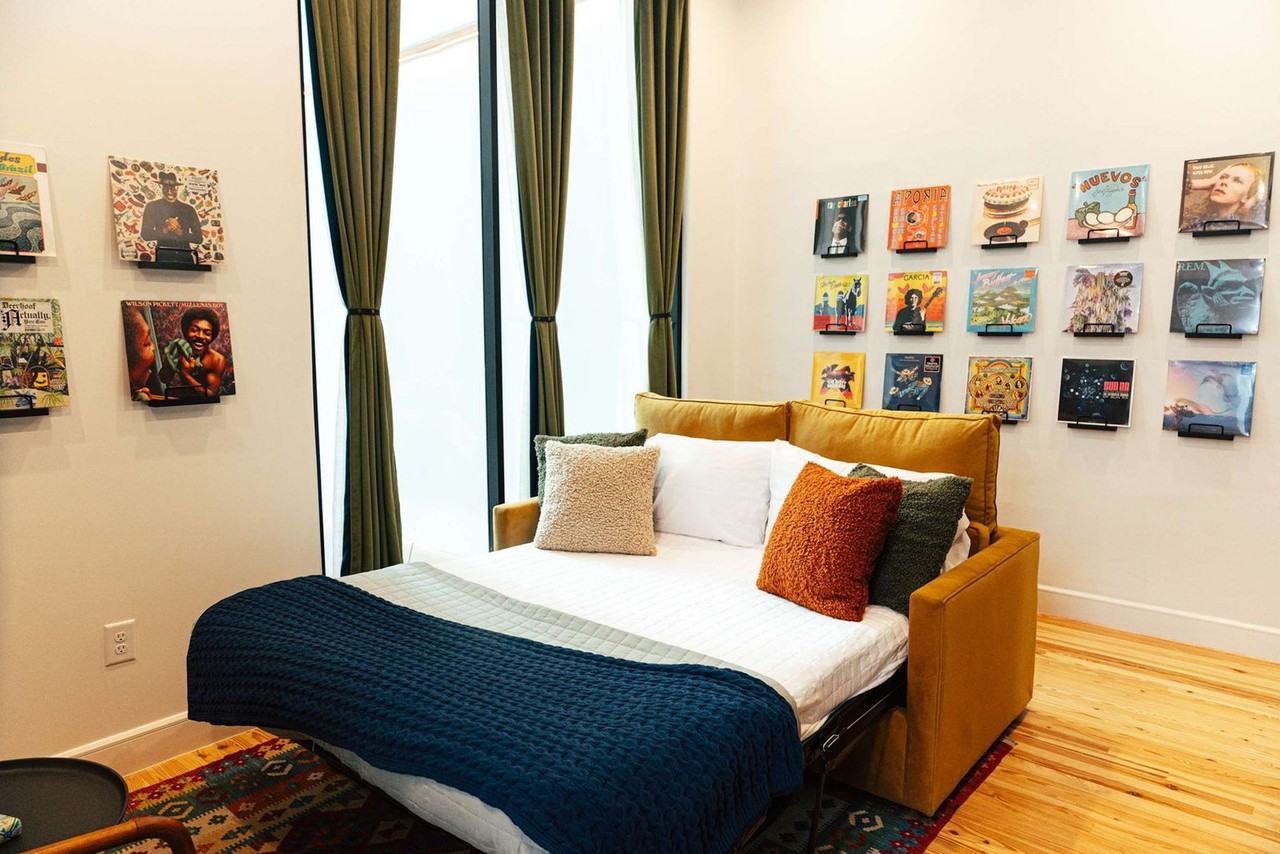 1911 3rd Ave N #1352418P - Photo 3 of 24