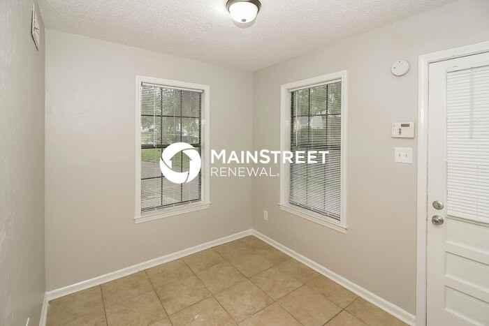 6063 Colonyhill Dr - Photo 6 of 16