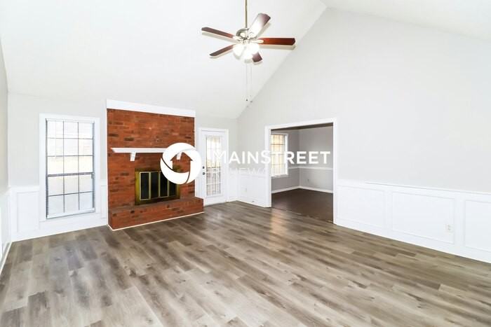 4462 Garrison Avenue - Photo 3 of 16