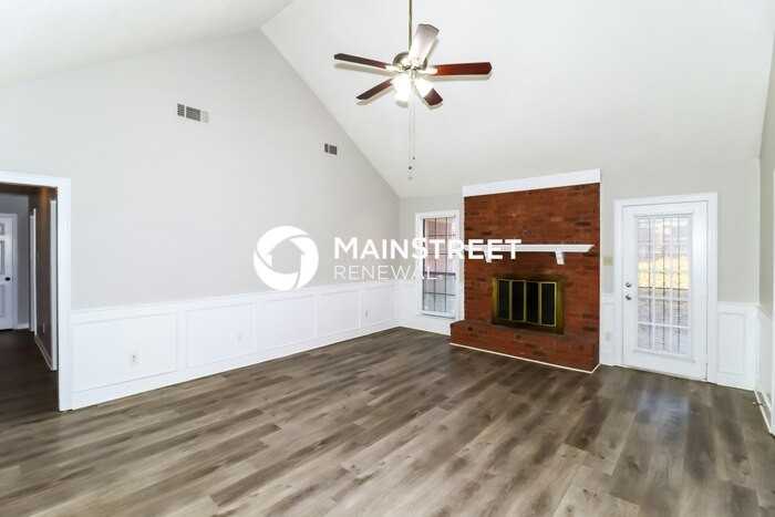 4462 Garrison Avenue - Photo 4 of 16