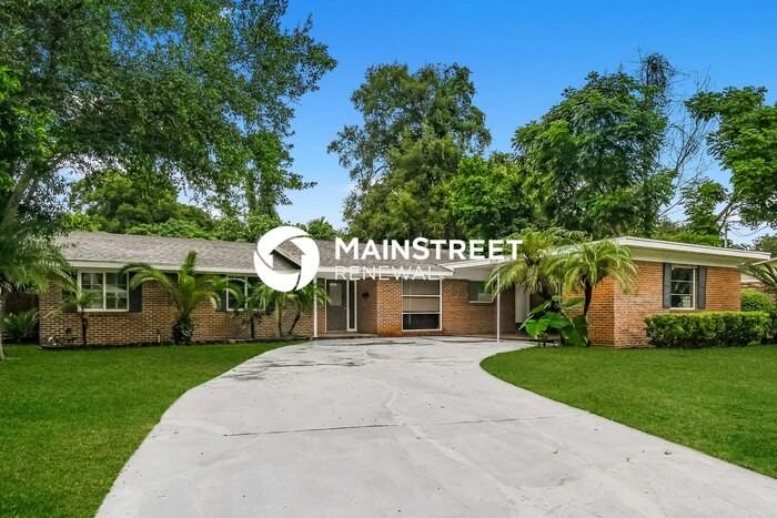 1555 Shirl Ln - Photo 2 of 16