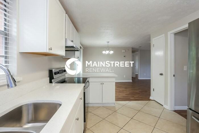 9572 Spottswood Rd W - Photo 7 of 16