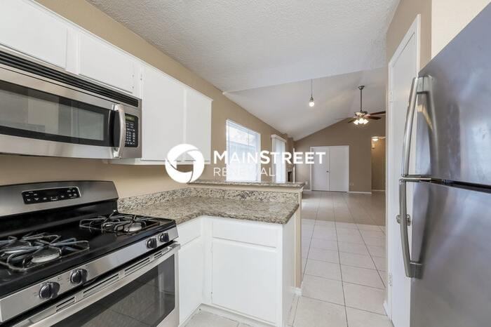 11110 Grassyglen Dr - Photo 7 of 16