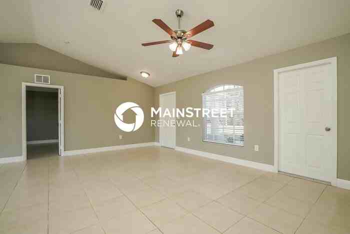 2701 36th St Sw - Photo 3 of 16