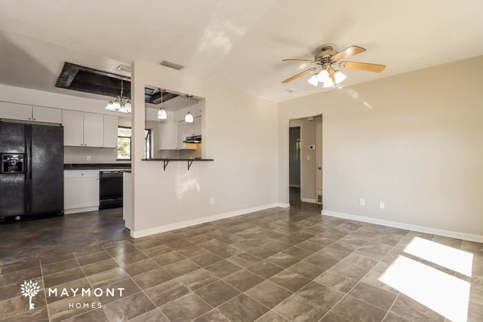 10849 60th Ave - Photo 4 of 12