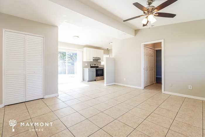 3290 Hillsdale Ave - Photo 6 of 12