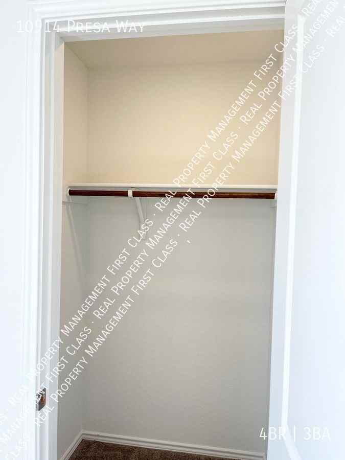 10914 Presa Way - Photo 7 of 13