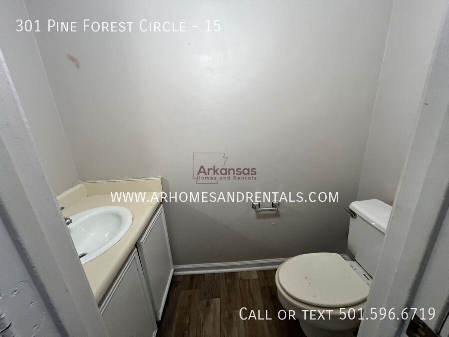 301 Pine Forest Cir #15 - Photo 6 of 12