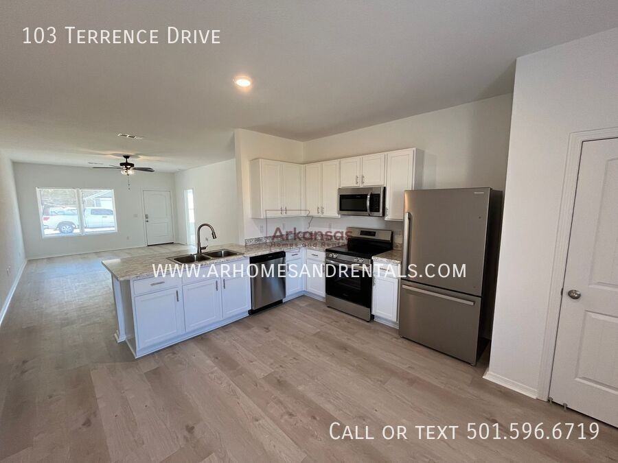 103 Terrene Road - Photo 3 of 11