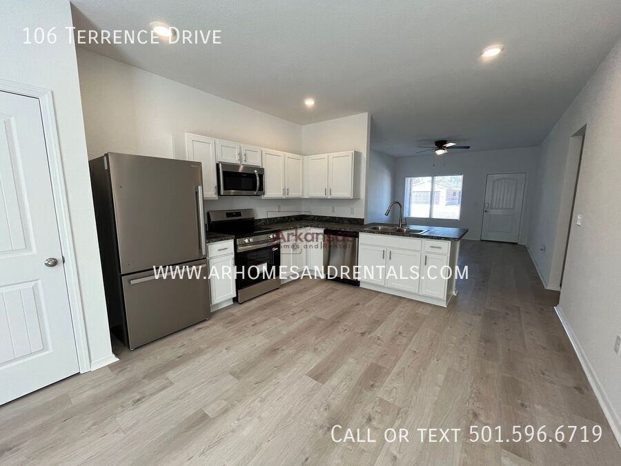 106 Terrene Road - Photo 3 of 12