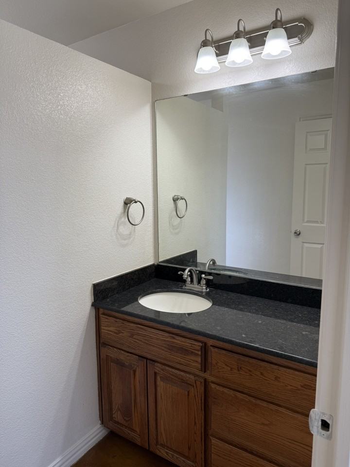 410 East Zenith Avenue #A - Photo 4 of 9