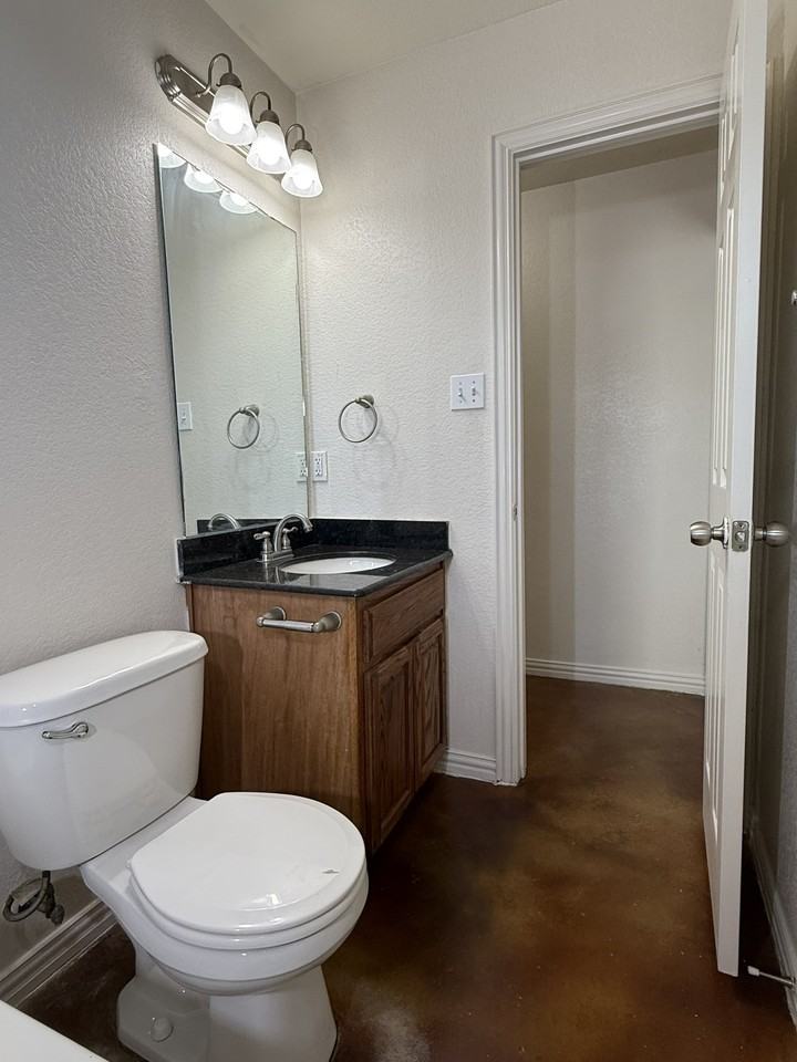 410 East Zenith Avenue #A - Photo 7 of 9