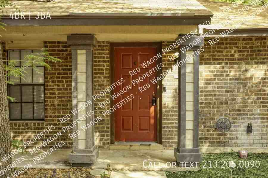 3335 Jenkins Drive - Photo 3 of 23