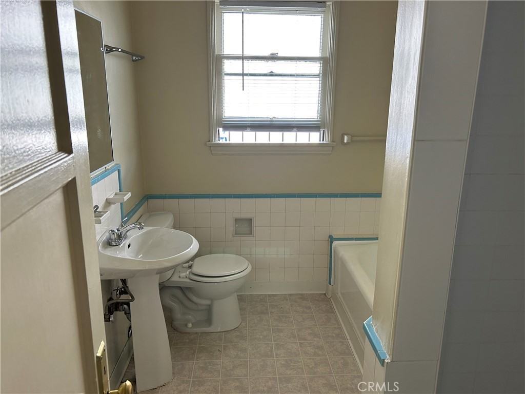 1365 Masselin Avenue #1365 - Photo 3 of 16