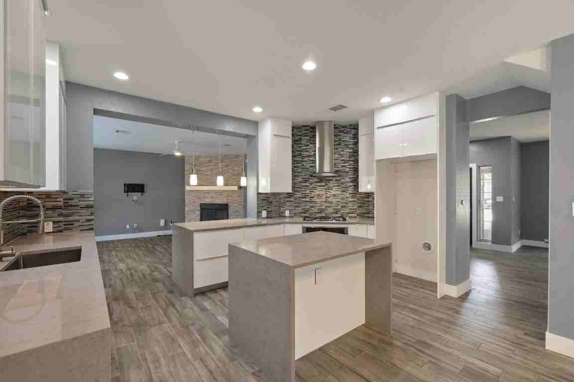 11416 Flushwing Drive #11416 - Photo 3 of 30