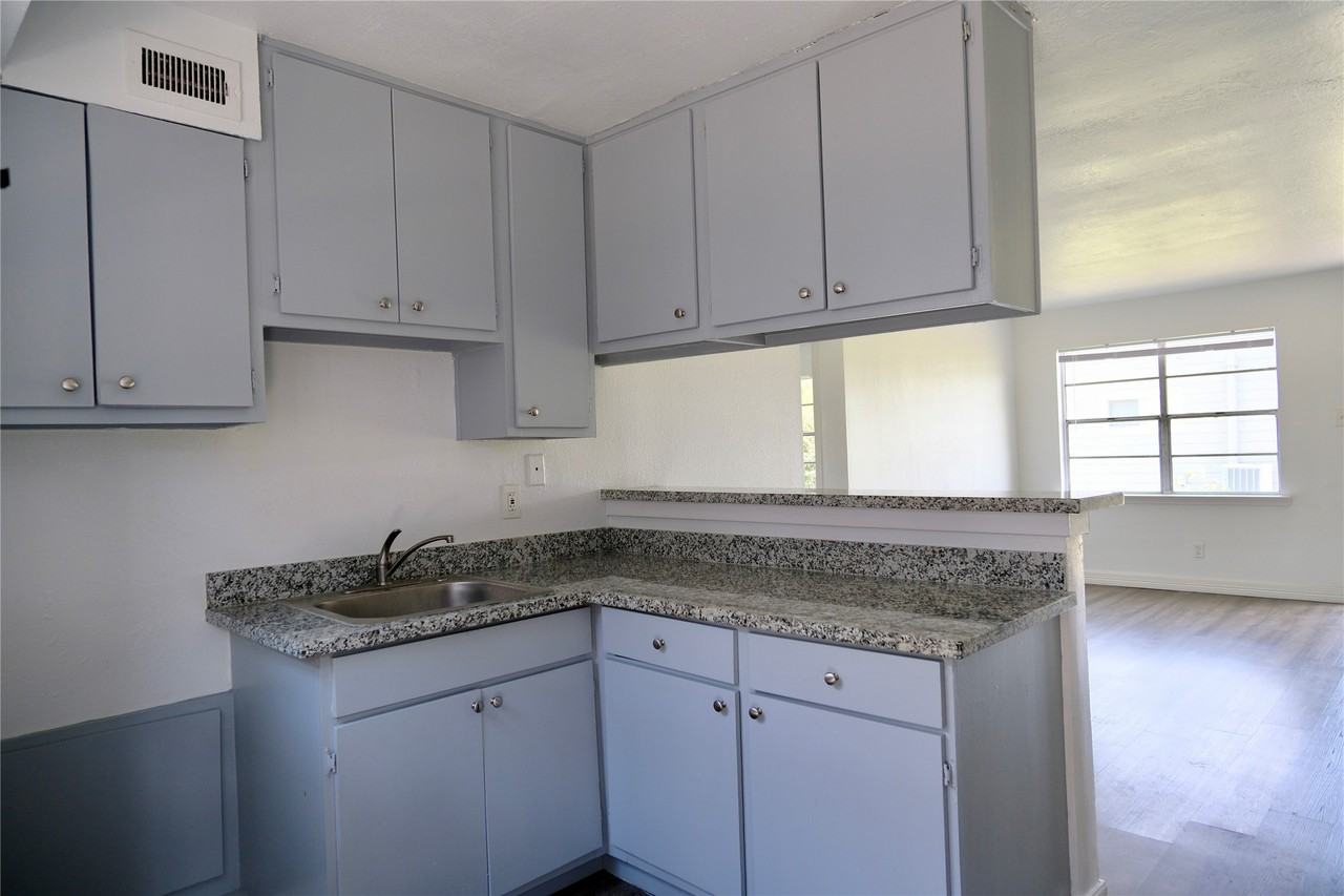 5602 Market St #5602-11 - Photo 6 of 29