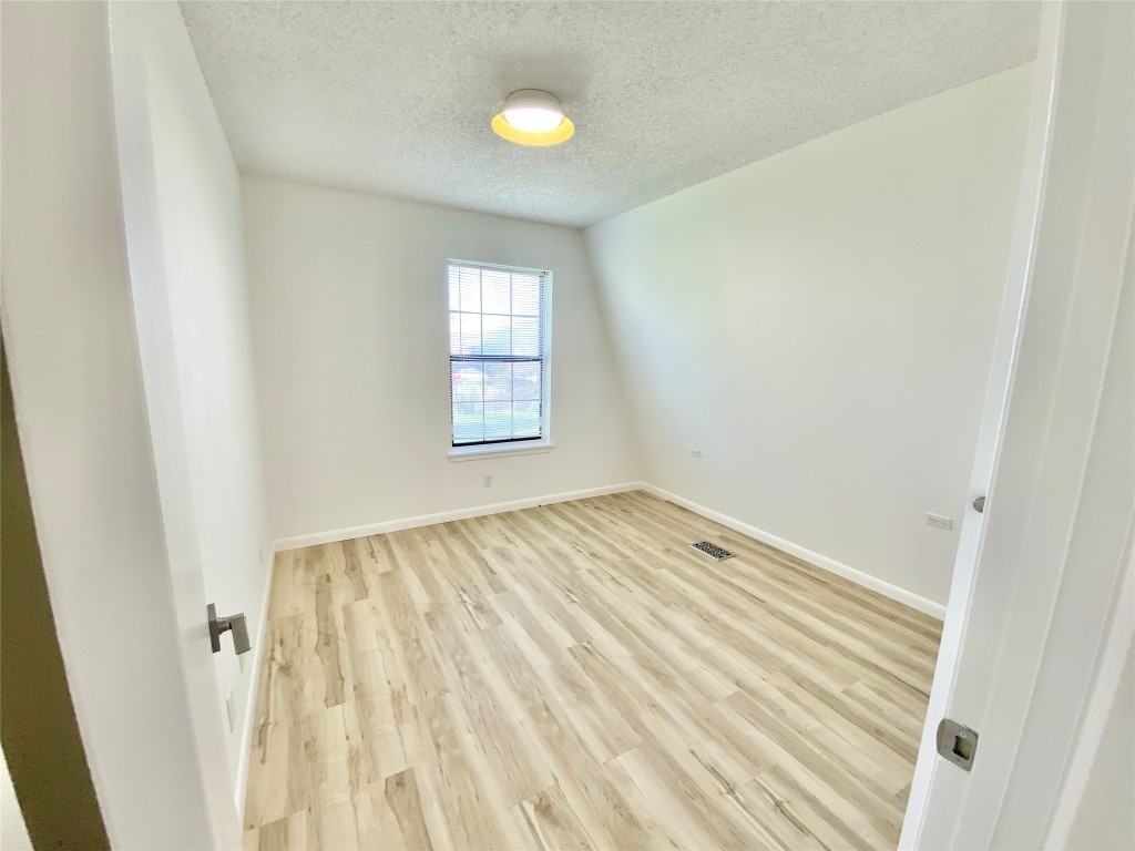 114 Holloway Avenue #114A - Photo 4 of 13