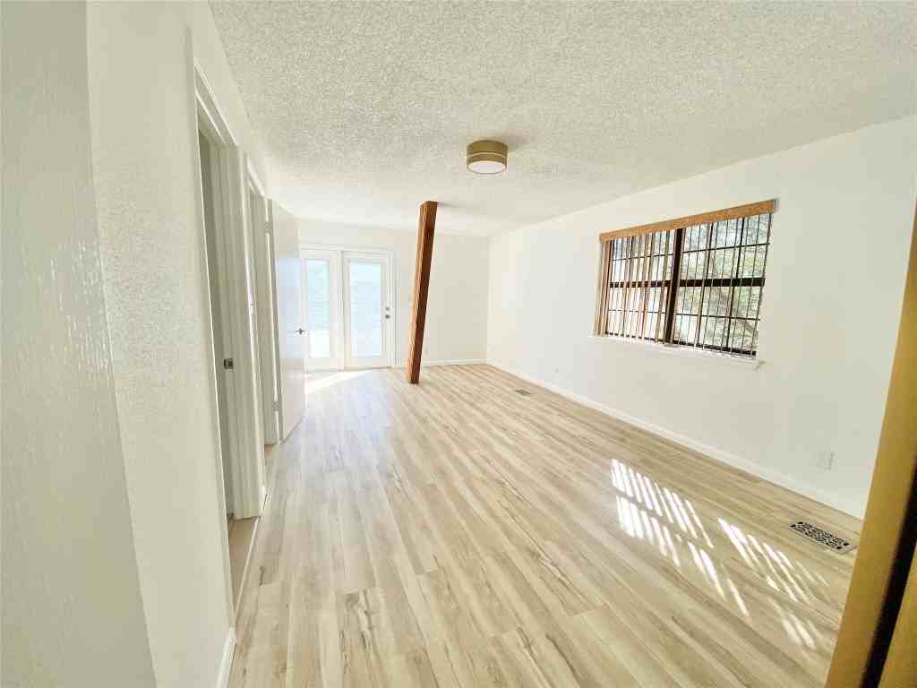 114 Holloway Avenue #114A - Photo 5 of 13