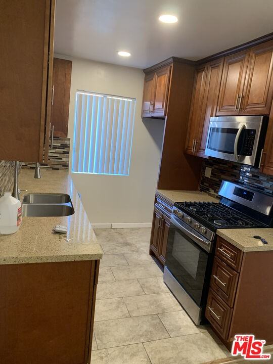 1522 Dixon Street #1522-10 - Photo 2 of 18
