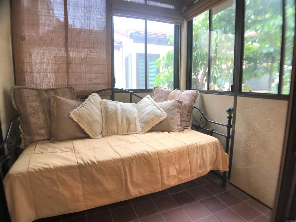 911 E Avenue #911-203 - Photo 7 of 10