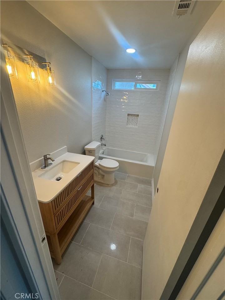 1988 W Sunnyview Dr #1988 - Photo 2 of 2