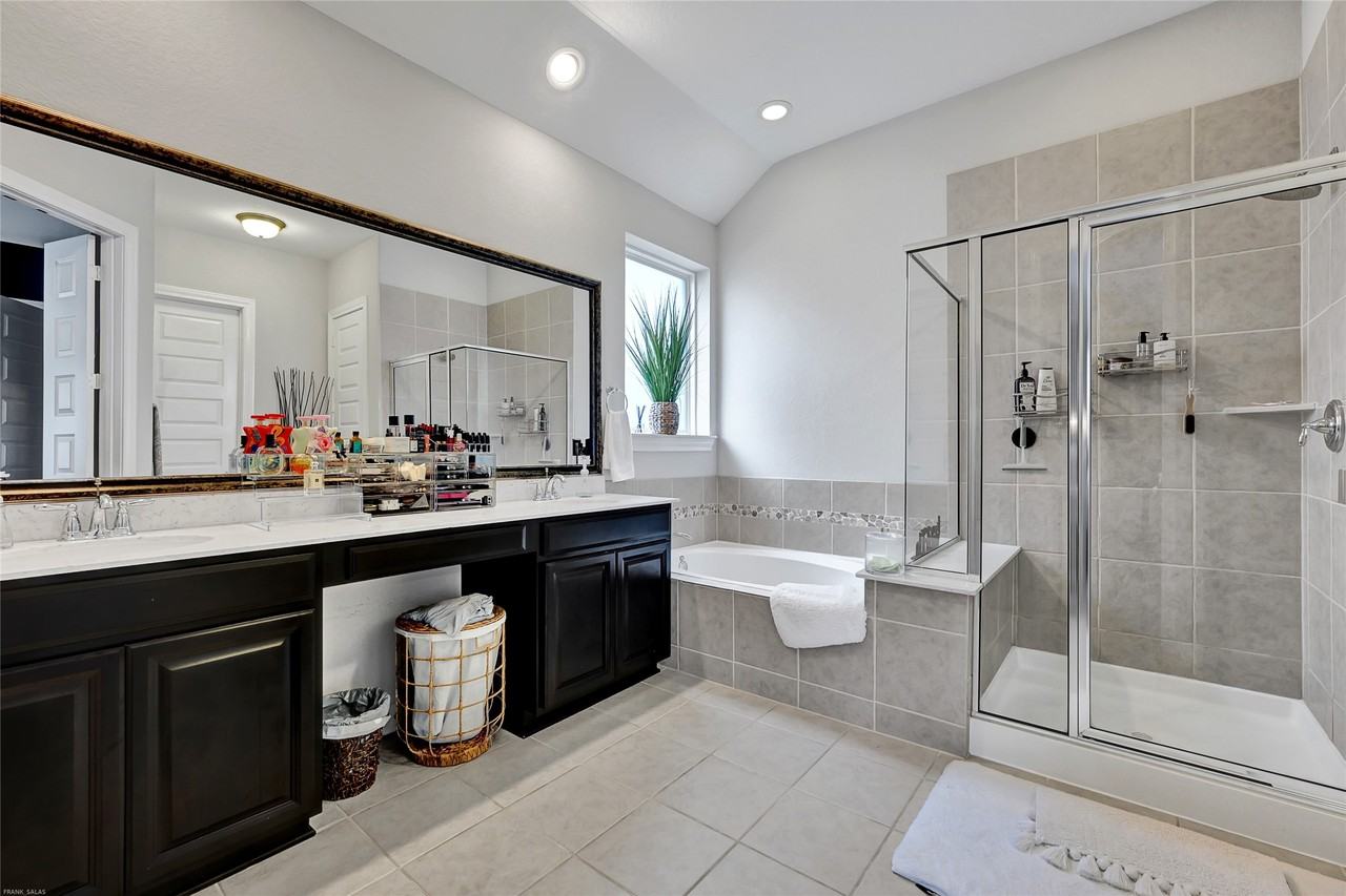 13513 Northline Lake Dr #13513 - Photo 7 of 25